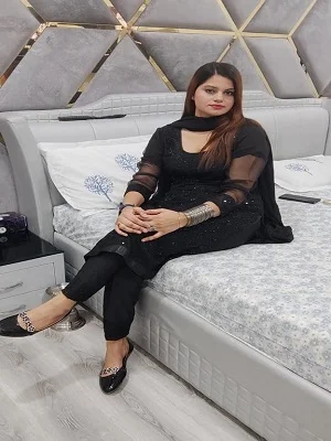 Call Girl in Aundh